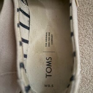 TOMS Off-White Canvas Slip-Ons